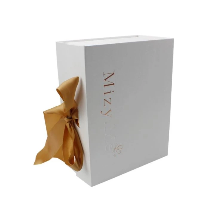 Eco Friendly Gift Boxes Foldable Magnetic With Ribbon