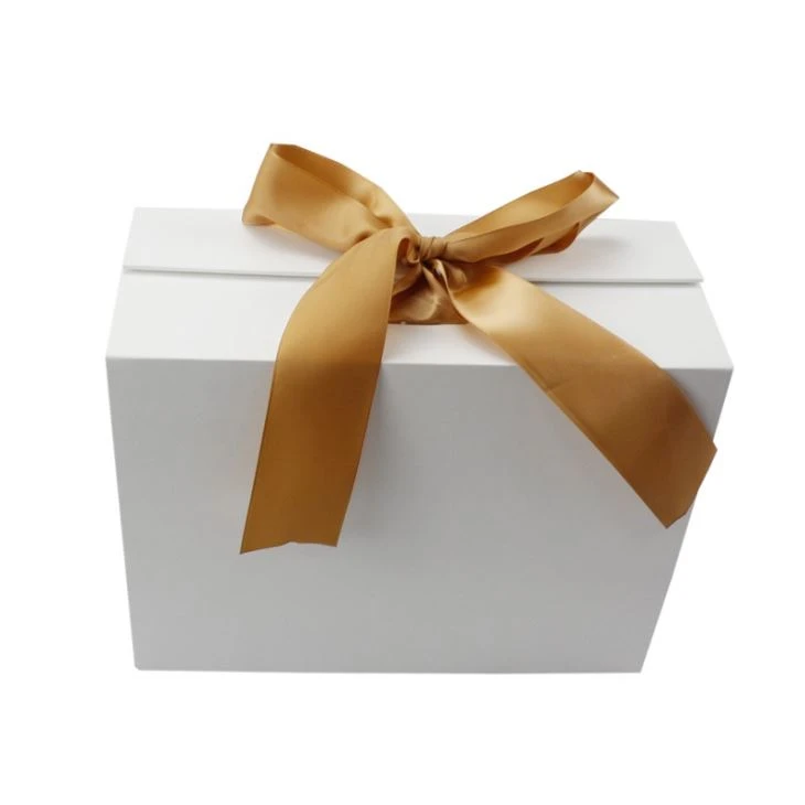 Eco Friendly Gift Boxes Foldable Magnetic With Ribbon